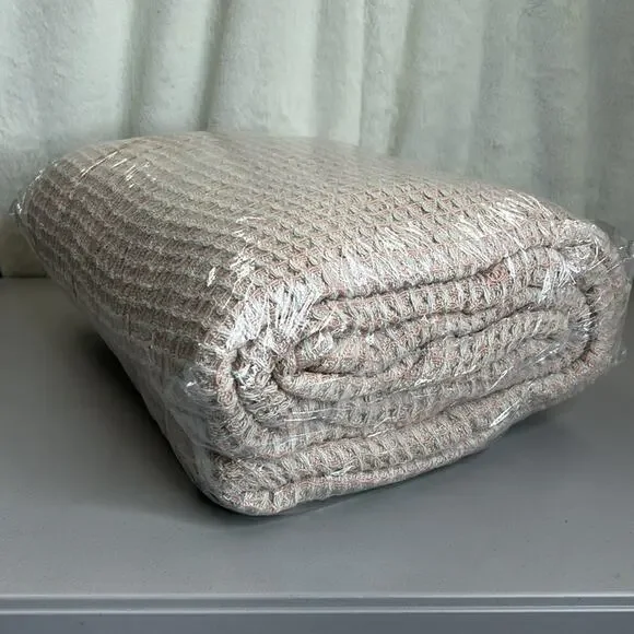 Pottery Barn Waffle Weave Blanket Rosewood Pink Cream King / California King NEW - Picture 5 of 5